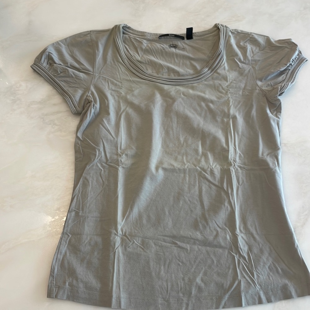 Hugo Boss Womens’ Grey S/S Tee-Size Medium